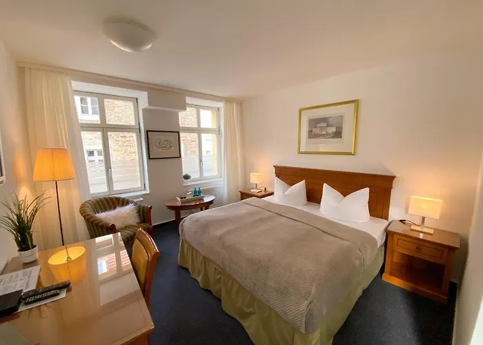 Deckerts Am Katharinenstift Hotel