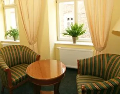 Deckerts Am Katharinenstift Hotel